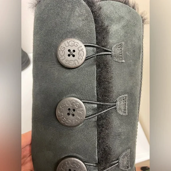 UGG Black Bailey Suede Button Triplet Boots - Size 6 - Picture 6 of 8